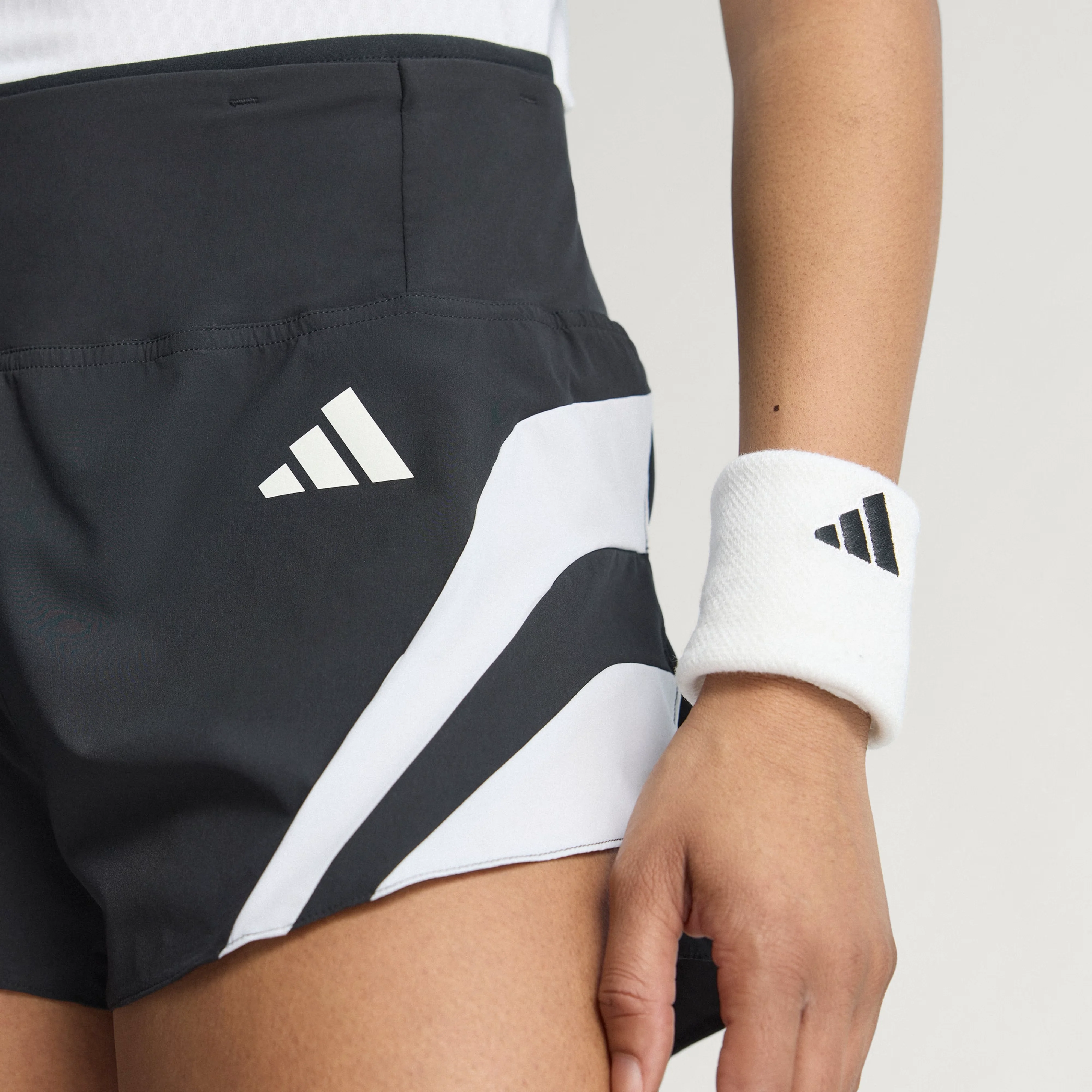 Adidas Womens Adizero Archive 2" Short - Black - Image 6