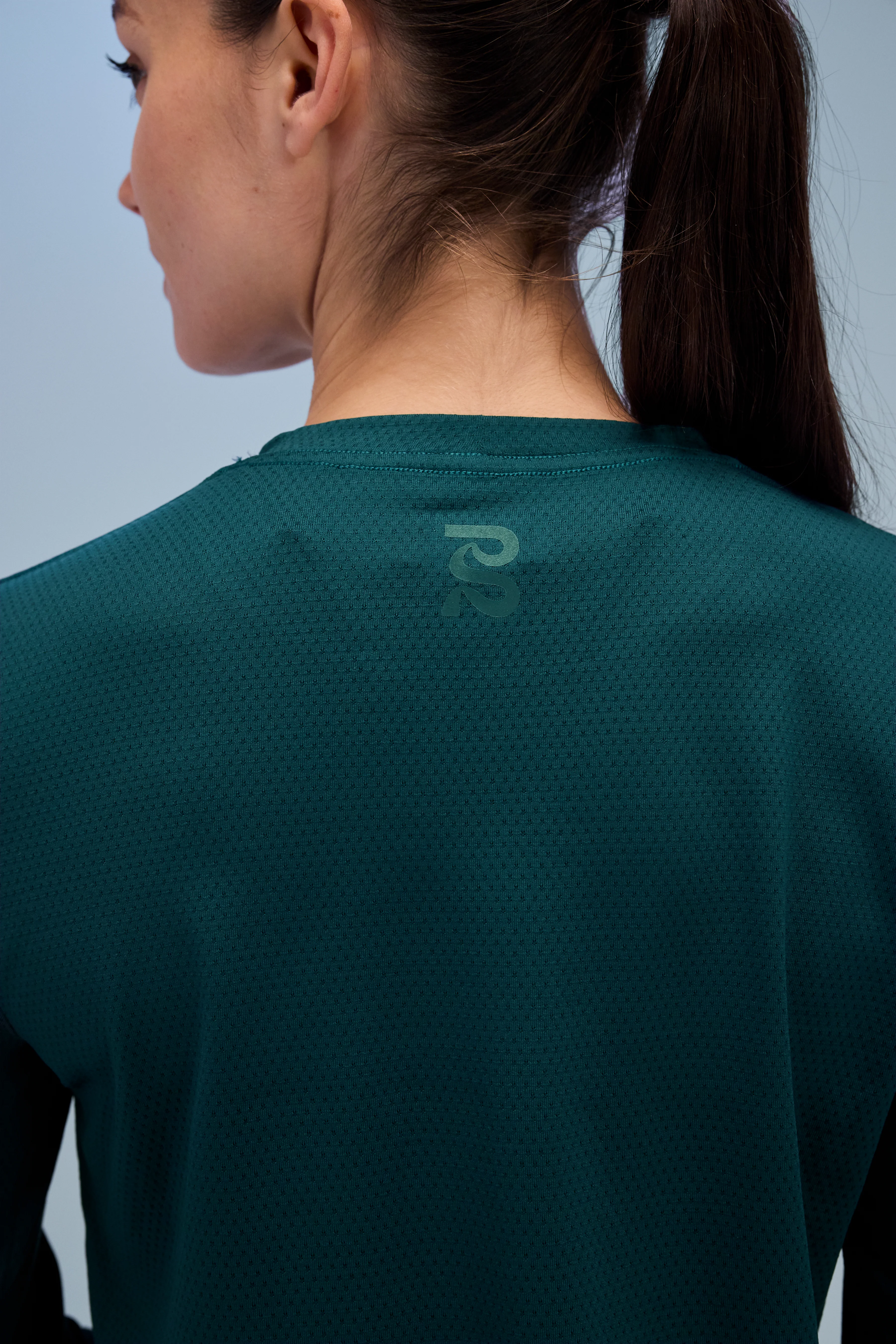Bandit Womens Long Sleeve Micromesh Tee - Storm - SS26 - Image 4
