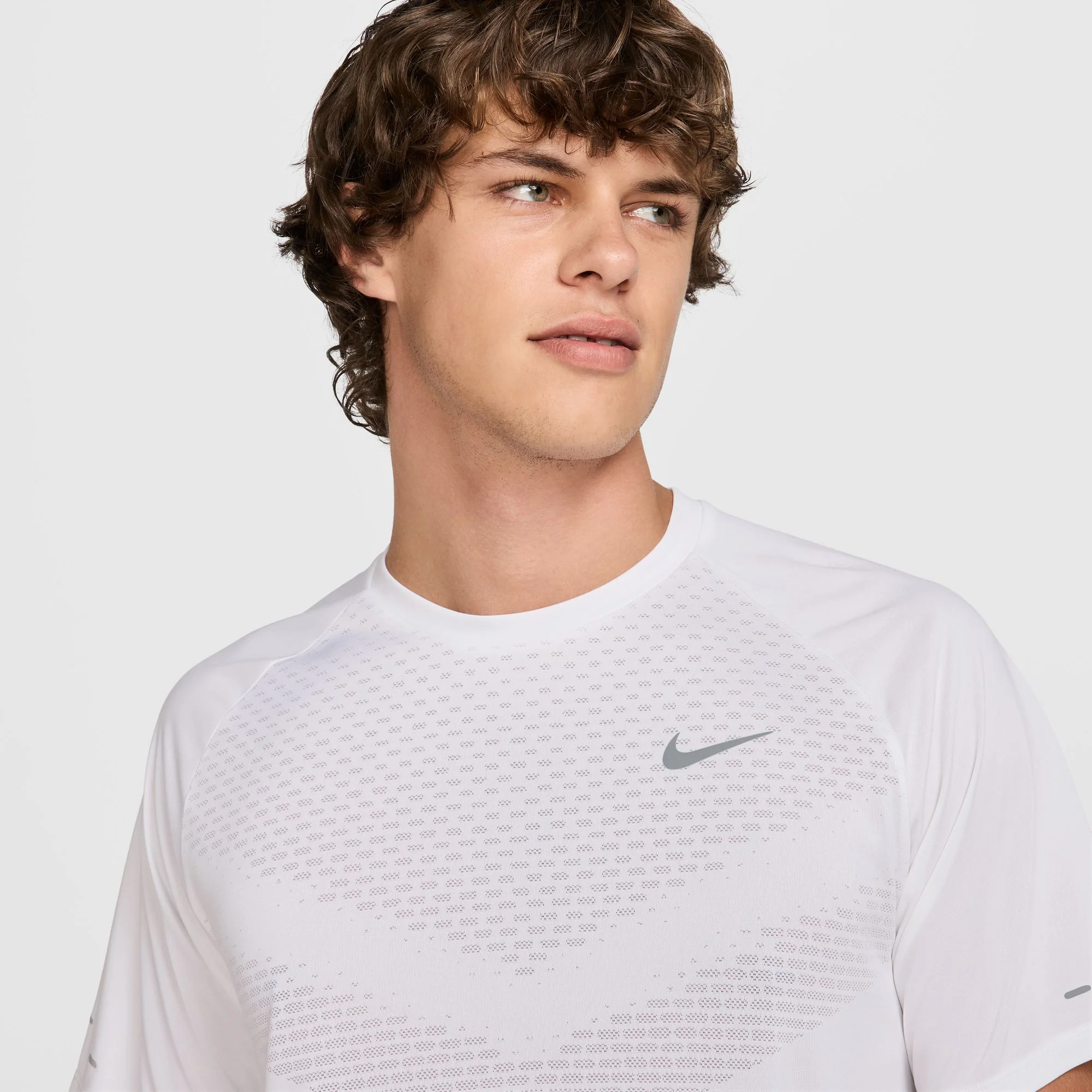 Nike Mens Dri-FIT ADV Short Sleeve Stride Tee - White/Reflective Silver - SP26 - Image 3