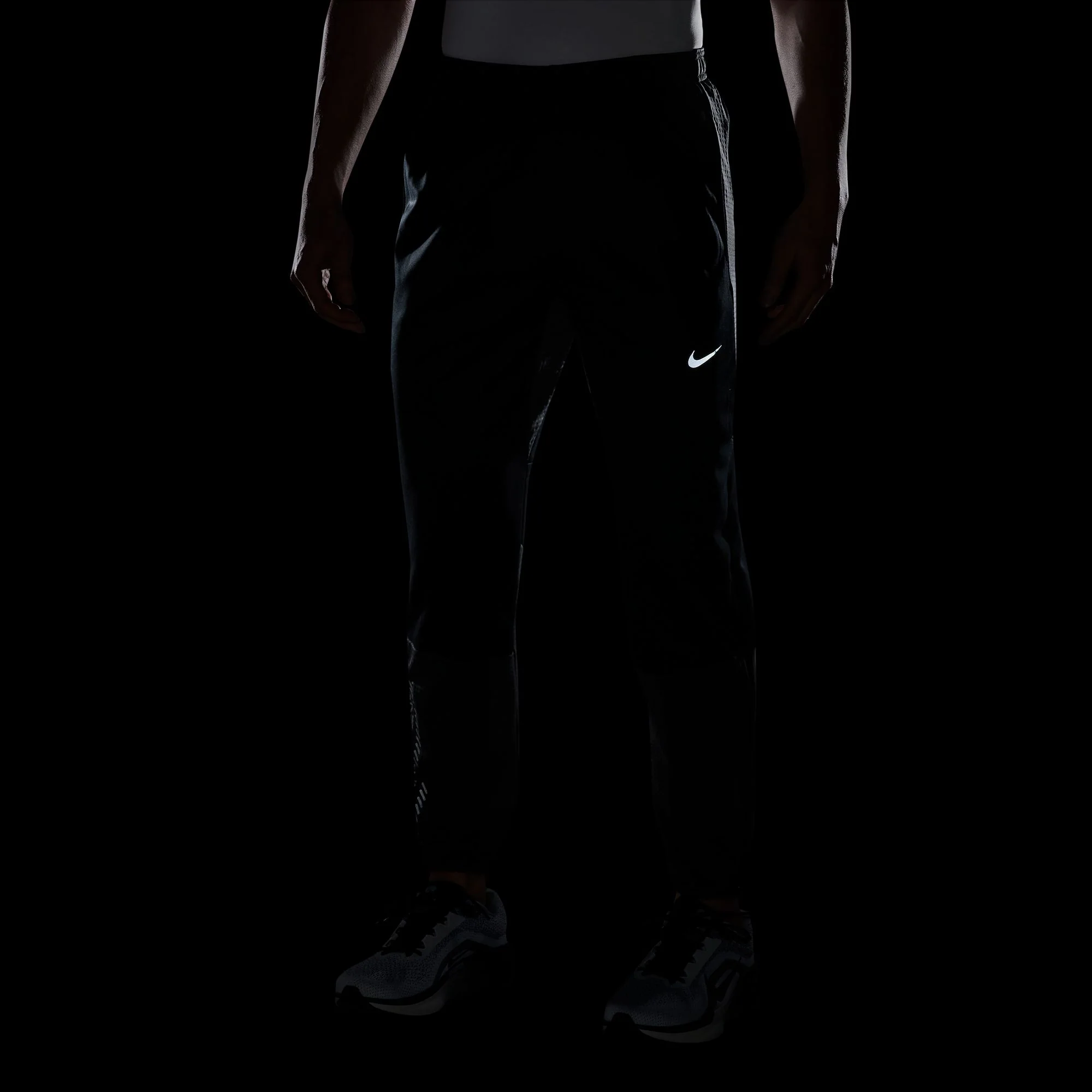 Nike Mens Therma-FIT Winterized Challenger Pants - Black/Anthracite/Black/Reflective Silver - FA25 - Image 4