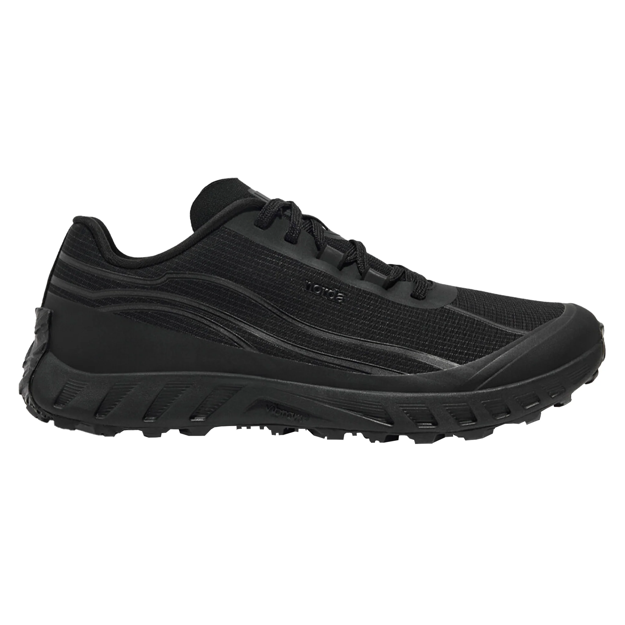 Norda Mens 002 - Stealth Black - Trail - AW25