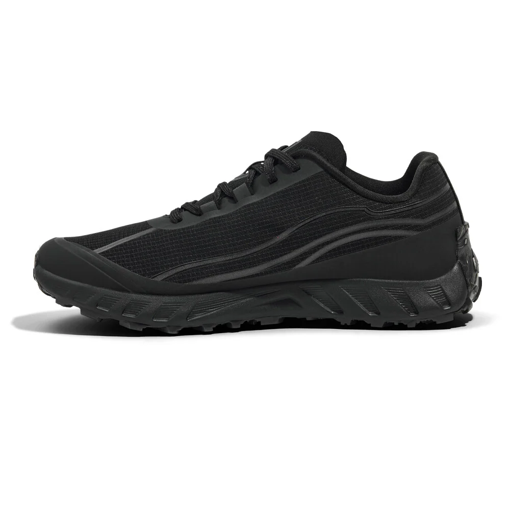 Norda Mens 002 - Stealth Black - Trail - AW25 - Image 3